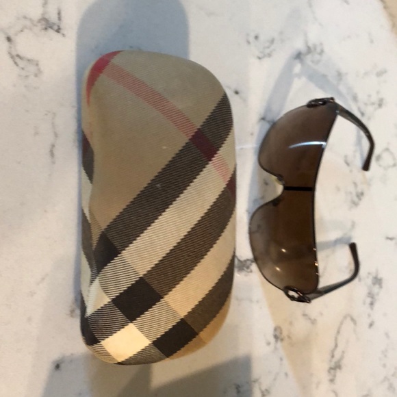 Burberry Brown Sunglasses - Picture 6 of 7